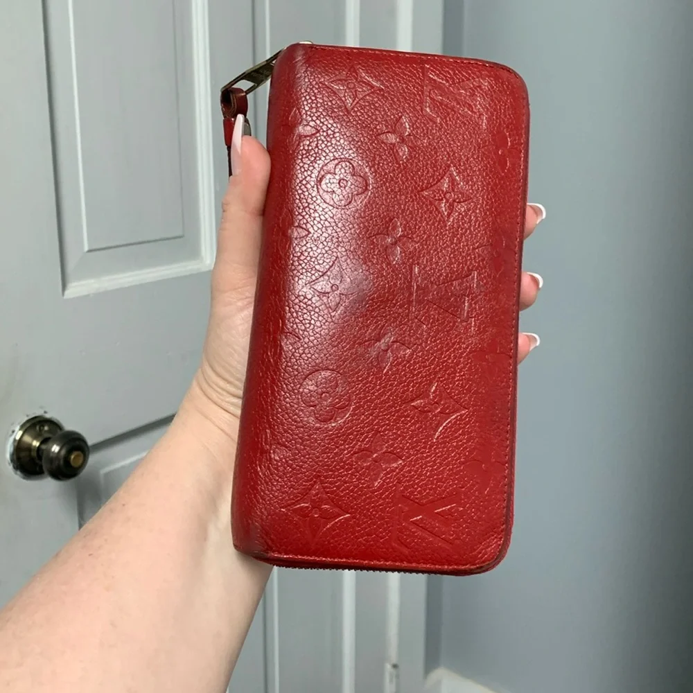 2015 authentic Louis Vuitton red empreinte leather zippy